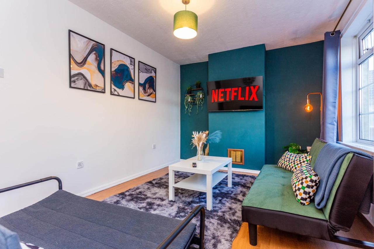 New Large 2 Bed Entire Apartment Near Newcastle Upon Tyne With Free Parking ภายนอก รูปภาพ