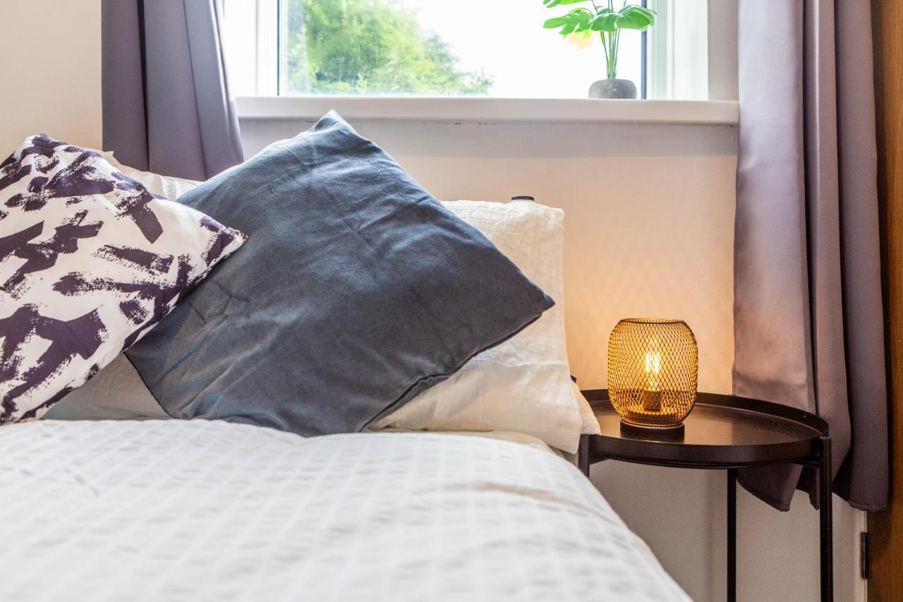 New Large 2 Bed Entire Apartment Near Newcastle Upon Tyne With Free Parking ภายนอก รูปภาพ