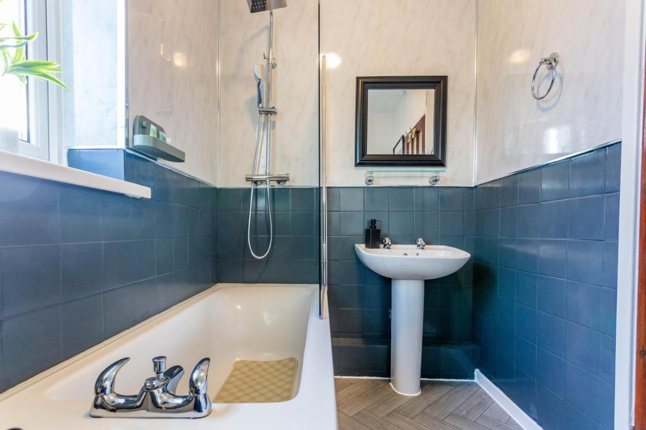 New Large 2 Bed Entire Apartment Near Newcastle Upon Tyne With Free Parking ภายนอก รูปภาพ