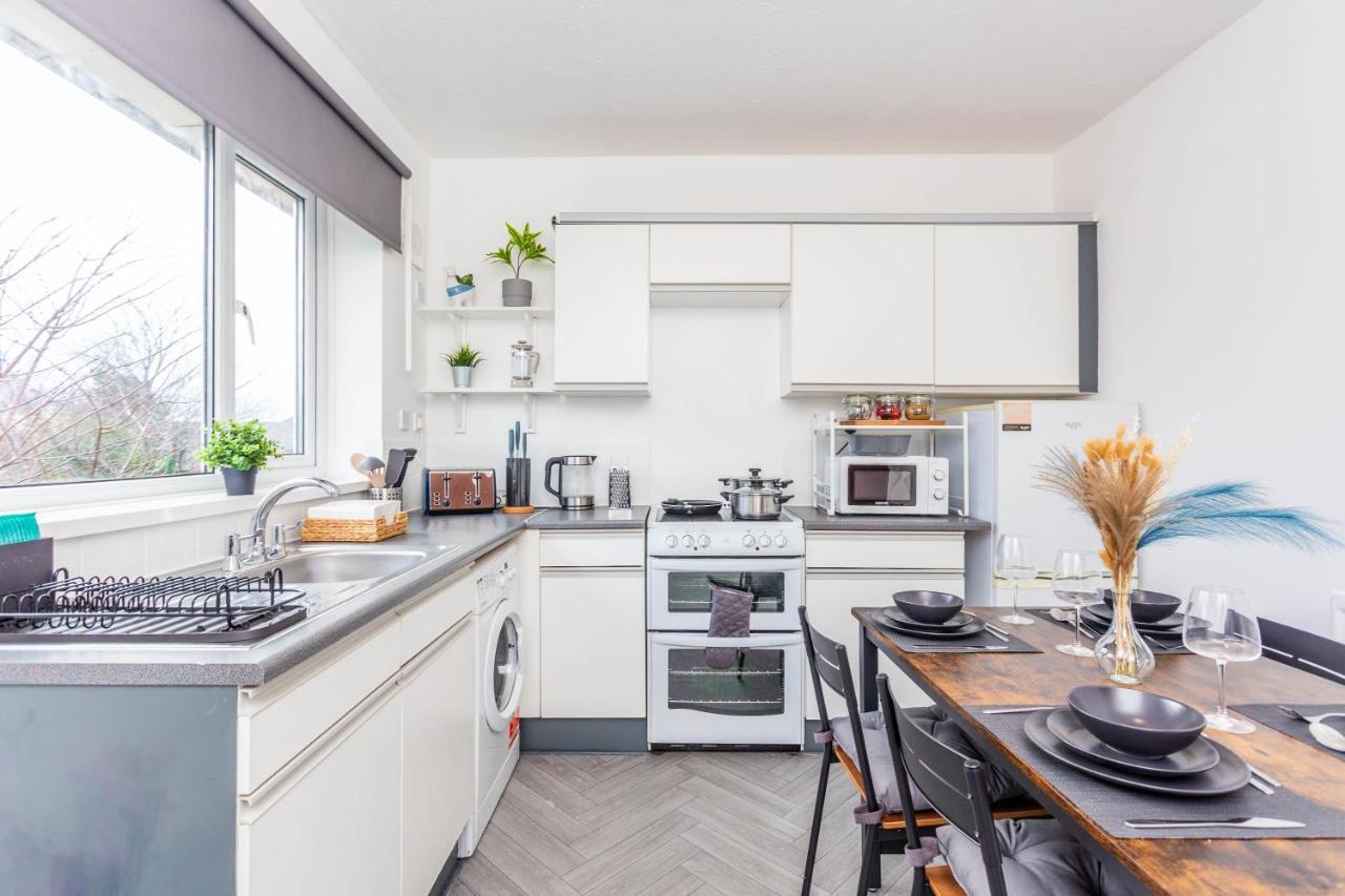 New Large 2 Bed Entire Apartment Near Newcastle Upon Tyne With Free Parking ภายนอก รูปภาพ